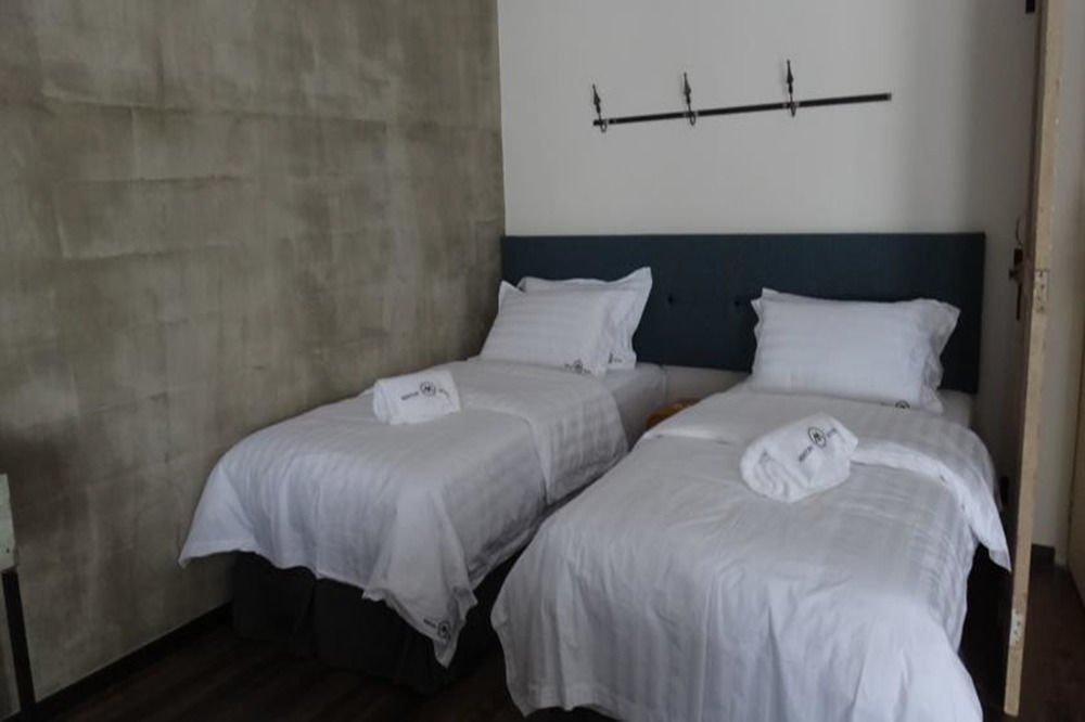 Merton Hotel Ίπο Εξωτερικό φωτογραφία