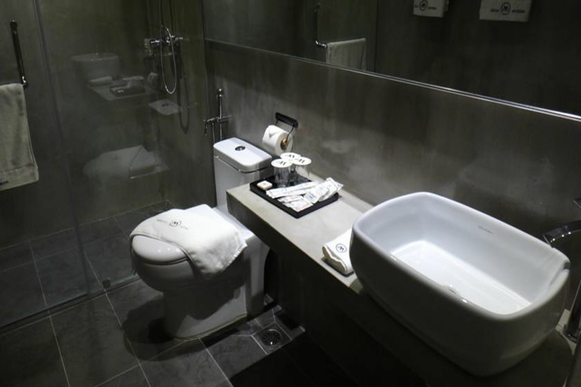 Merton Hotel Ίπο Εξωτερικό φωτογραφία